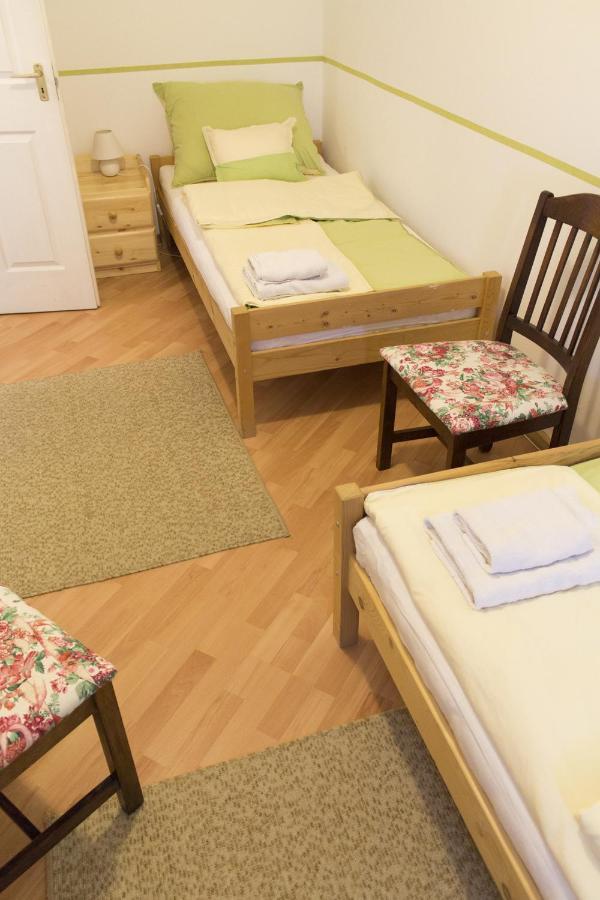 Apartman "A" Сегед Экстерьер фото